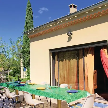 Luxueuse - Piscine Grillon