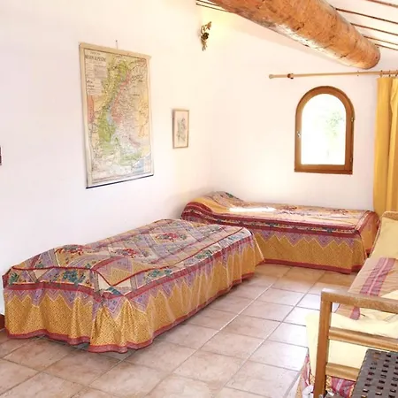 Luxueuse - Piscine Grillon